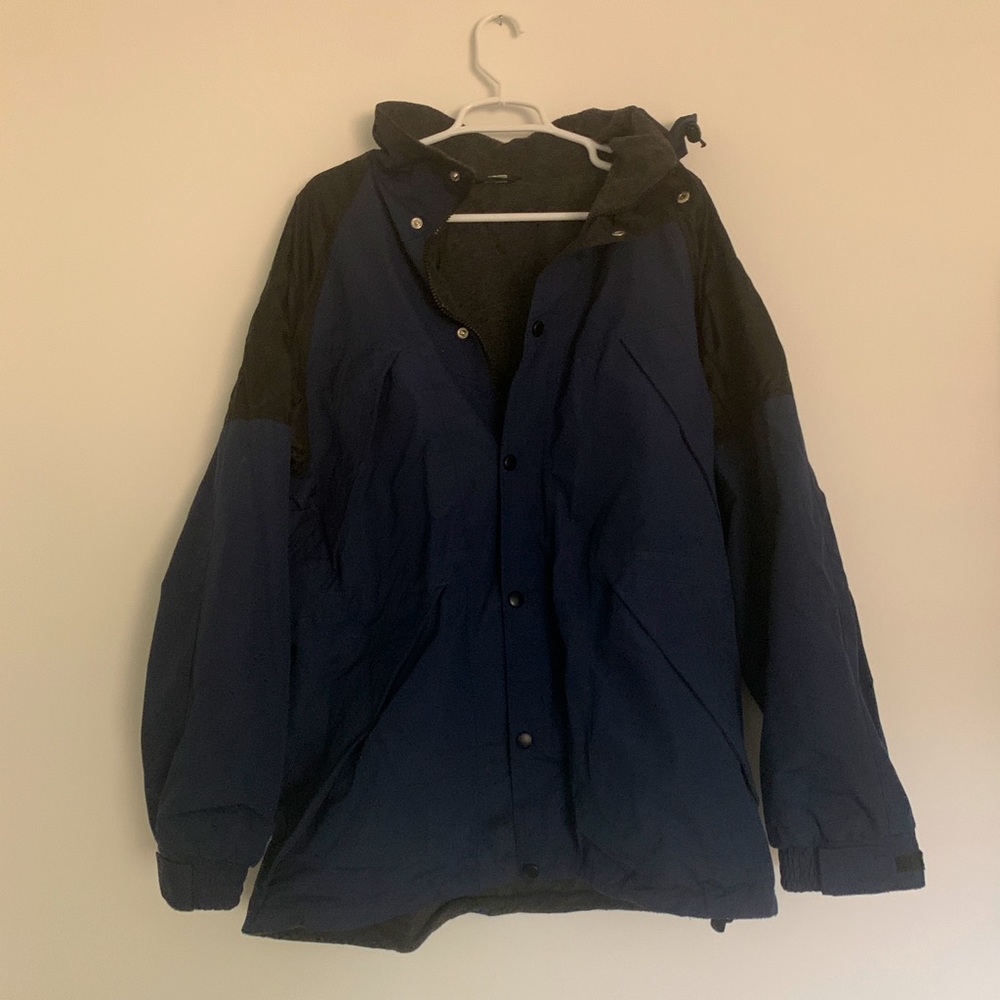 Yukon Trail winter outdoor jacket; anorak ; lined with a warm fleece; size L